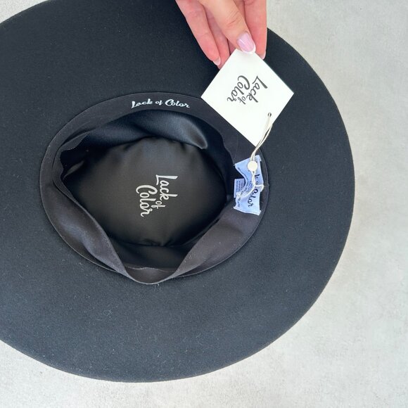 NWT Lack of Color Val Diamond Crown Wool Felt Fedora Hat Black Velvet Ribbon Ban
